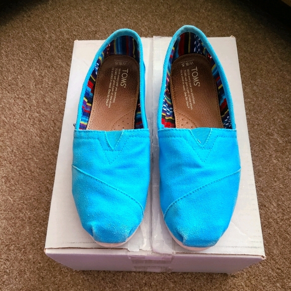 TOMS Blue Flats - Picture 1 of 6